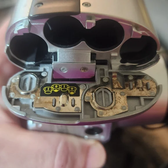 Konica Minolta Dimage Z2 Digital Camera 10x Zoom - Picture 12 of 12